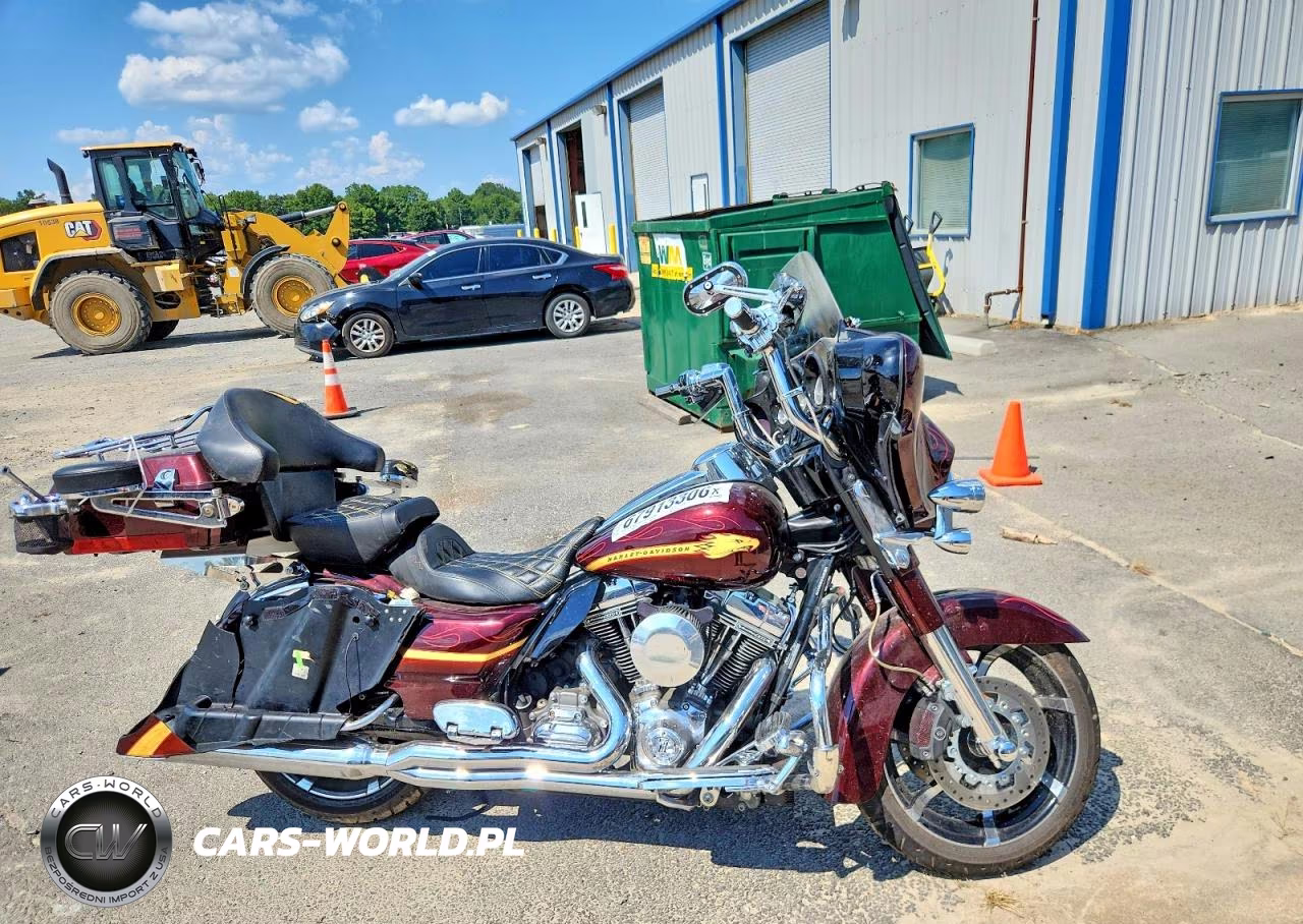 2010 Harley-Davidson Flhxse