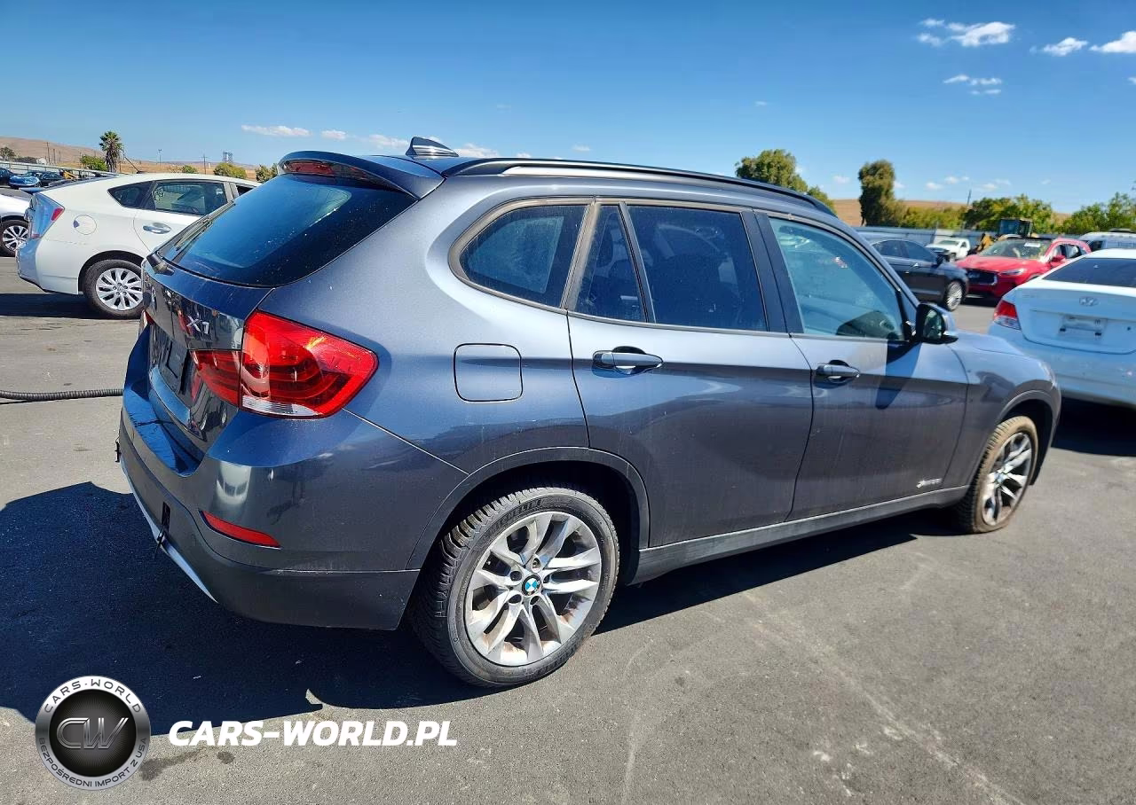 2015 BMW X1 xDrive28I VIN:WBAVL1C55FVY30508 - 3