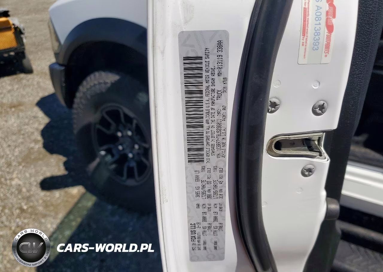 2018 Ram 1500 Rebel VIN:1C6RR7YT8JS236011 - 12