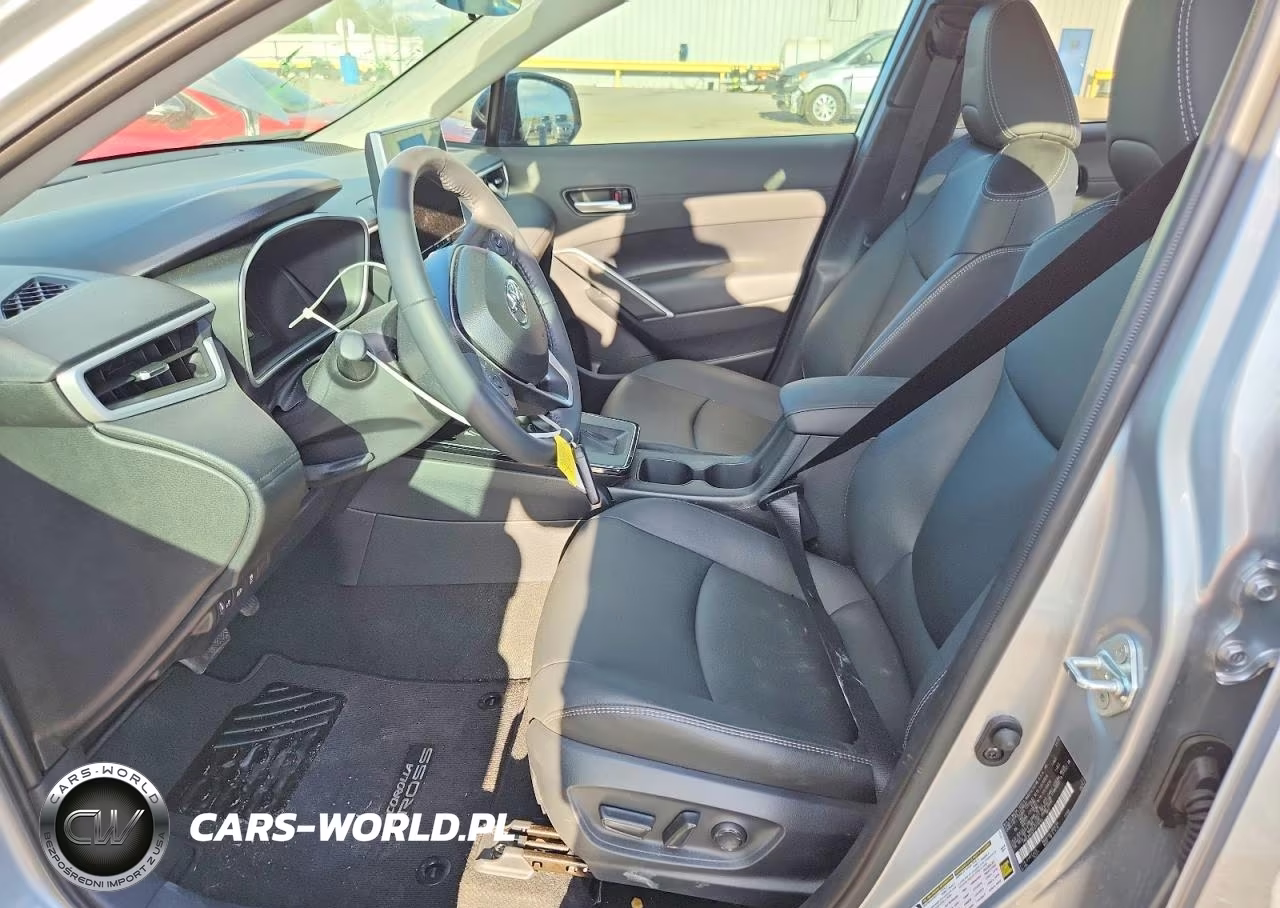 2026 Toyota Corolla Cross Xle VIN:7MUEAAAG9TV179764 - 7