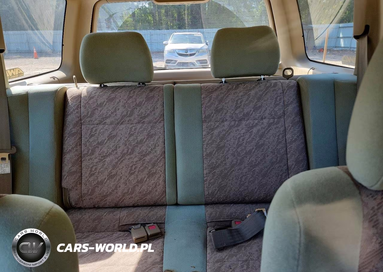 1999 Subaru Forester L VIN:JF1SF6357XH737666 - 10