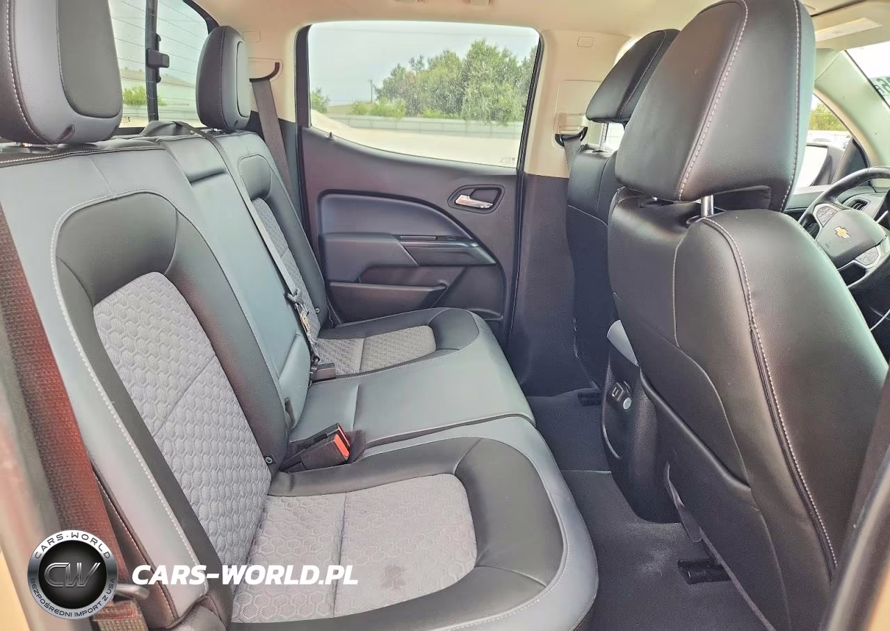 2021 Chevrolet Colorado Z71 VIN:1GCGTDEN5M1257575 - 10