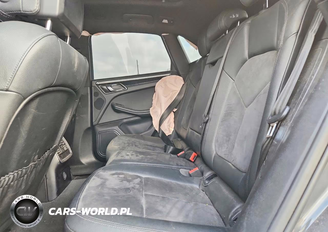 2018 Porsche Macan VIN:WP1AA2A5XJLB03982 - 11