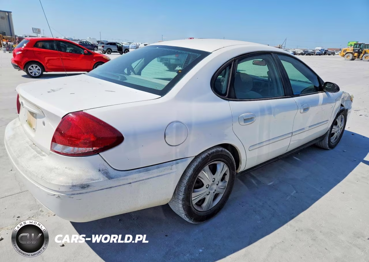 2006 Ford Taurus Se VIN:1FAFP53UX6A213791 - 3