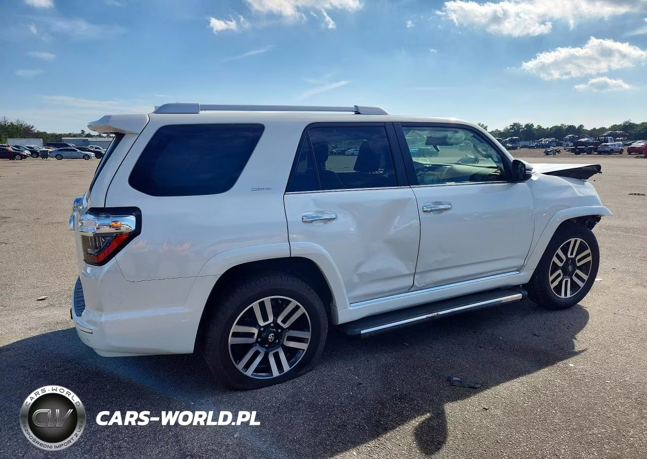 2018 Toyota 4Runner Limited VIN:JTEZU5JR5J5180274 - 3