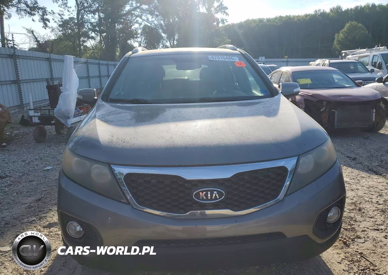 2011 Kia Sorento Lx VIN:5XYKT4A13BG159297 - 5