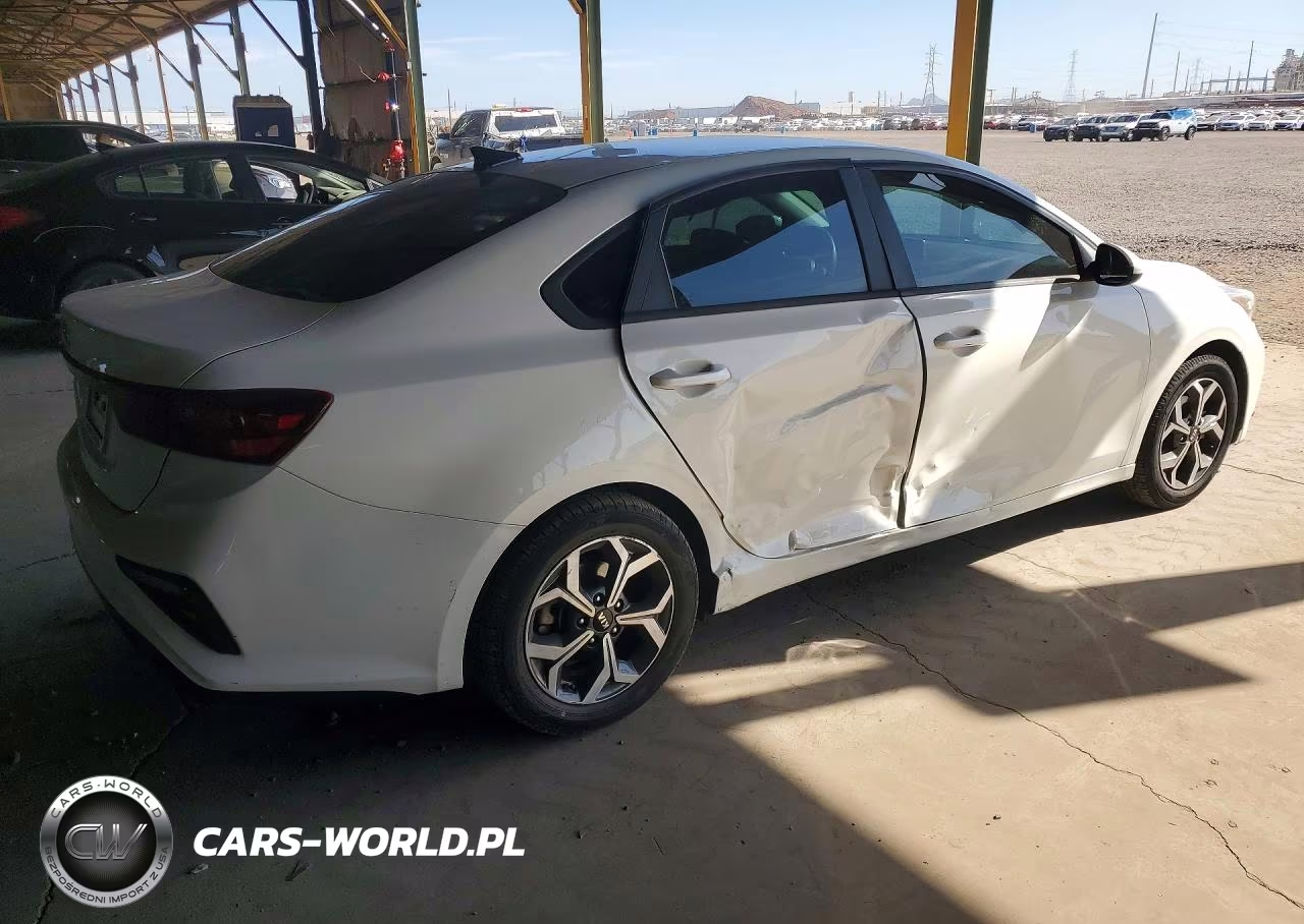 2021 Kia Forte Lxs VIN:3KPF24AD3ME359465 - 3