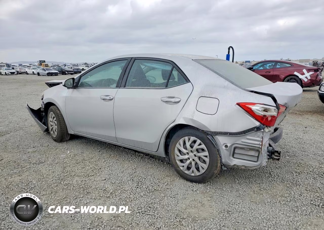 2017 Toyota Corolla L VIN:5YFBURHE2HP613904 - 2