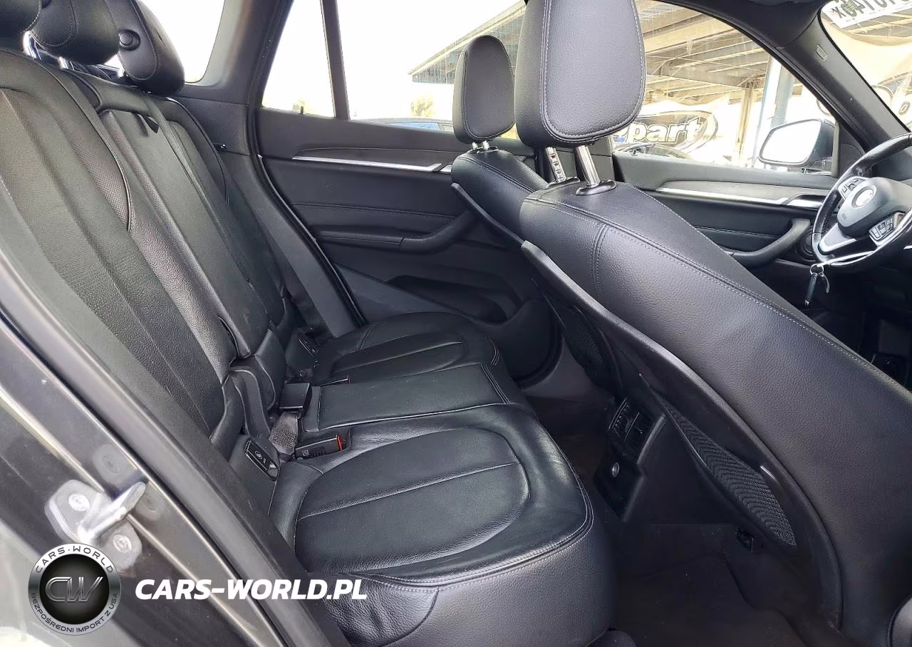 2016 BMW X1 xDrive28I VIN:WBXHT3C3XG5E51280 - 10