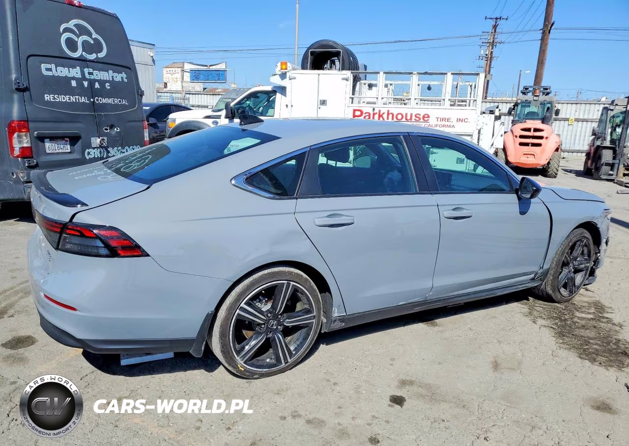 2025 Honda Accord Hybrid Sport VIN:1HGCY2F55SA022160 - 3