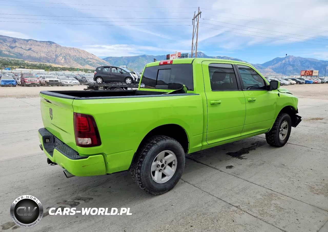 2017 Ram 1500 Sport VIN:1C6RR7MTXHS841969 - 3