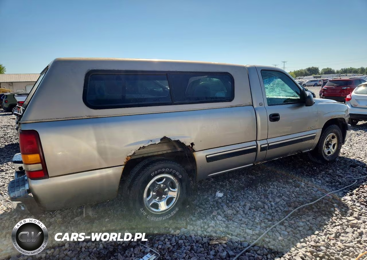 2000 Chevrolet Silverado C1500 VIN:1GCEC14W2YE299135 - 3