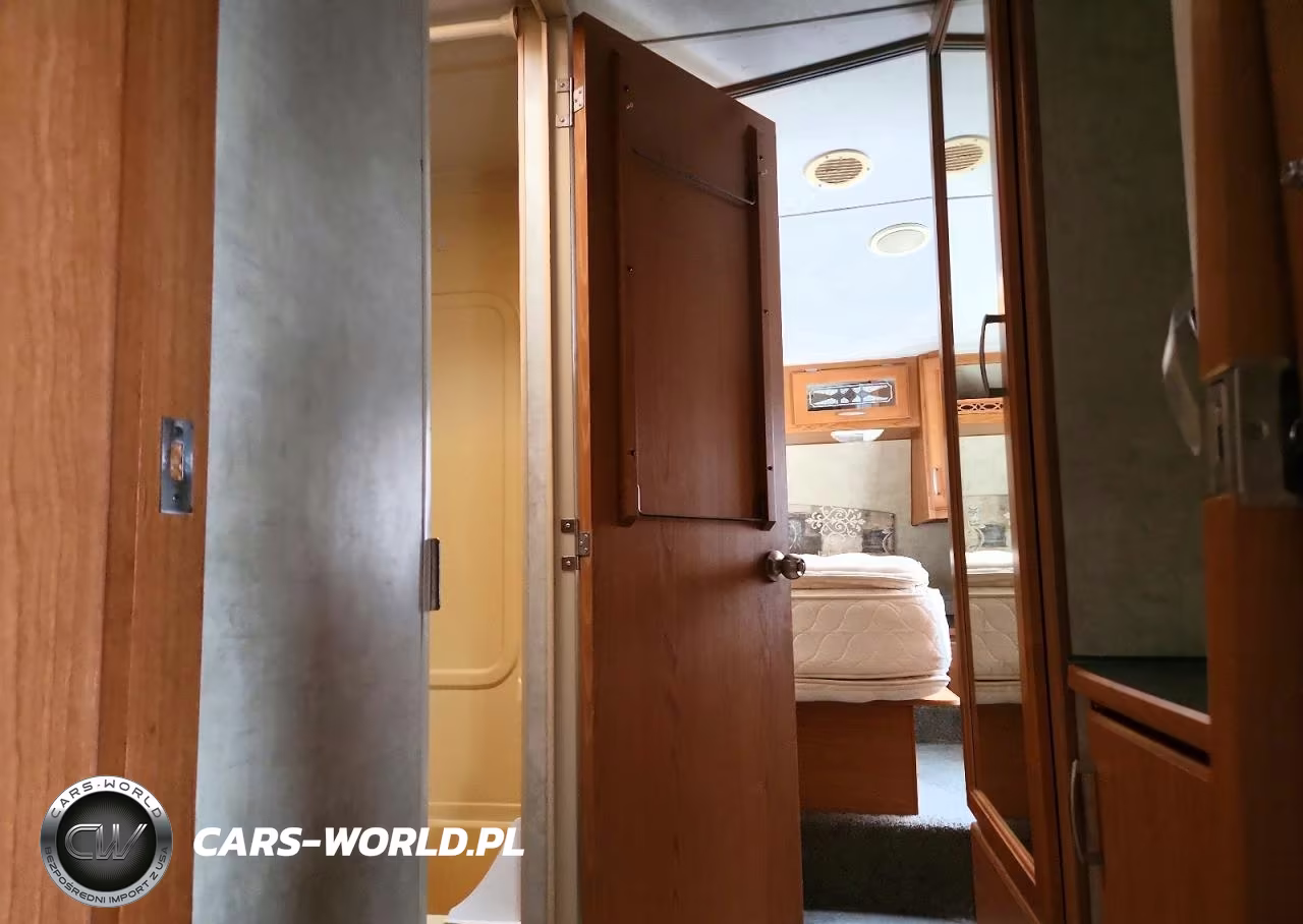 2005 Fleetwood Terry Camper VIN:1EA5B292452971064 - 10