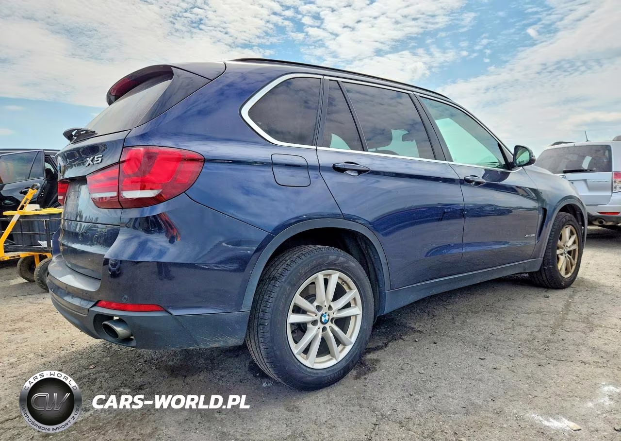 2015 BMW X5 xDrive35I VIN:5UXKR0C56F0K54096 - 3
