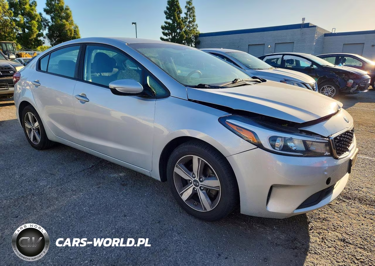 2018 Kia Forte Lx VIN:3KPFL4A73JE244223 - 4