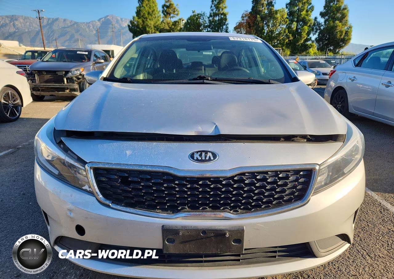 2018 Kia Forte Lx VIN:3KPFL4A73JE244223 - 5