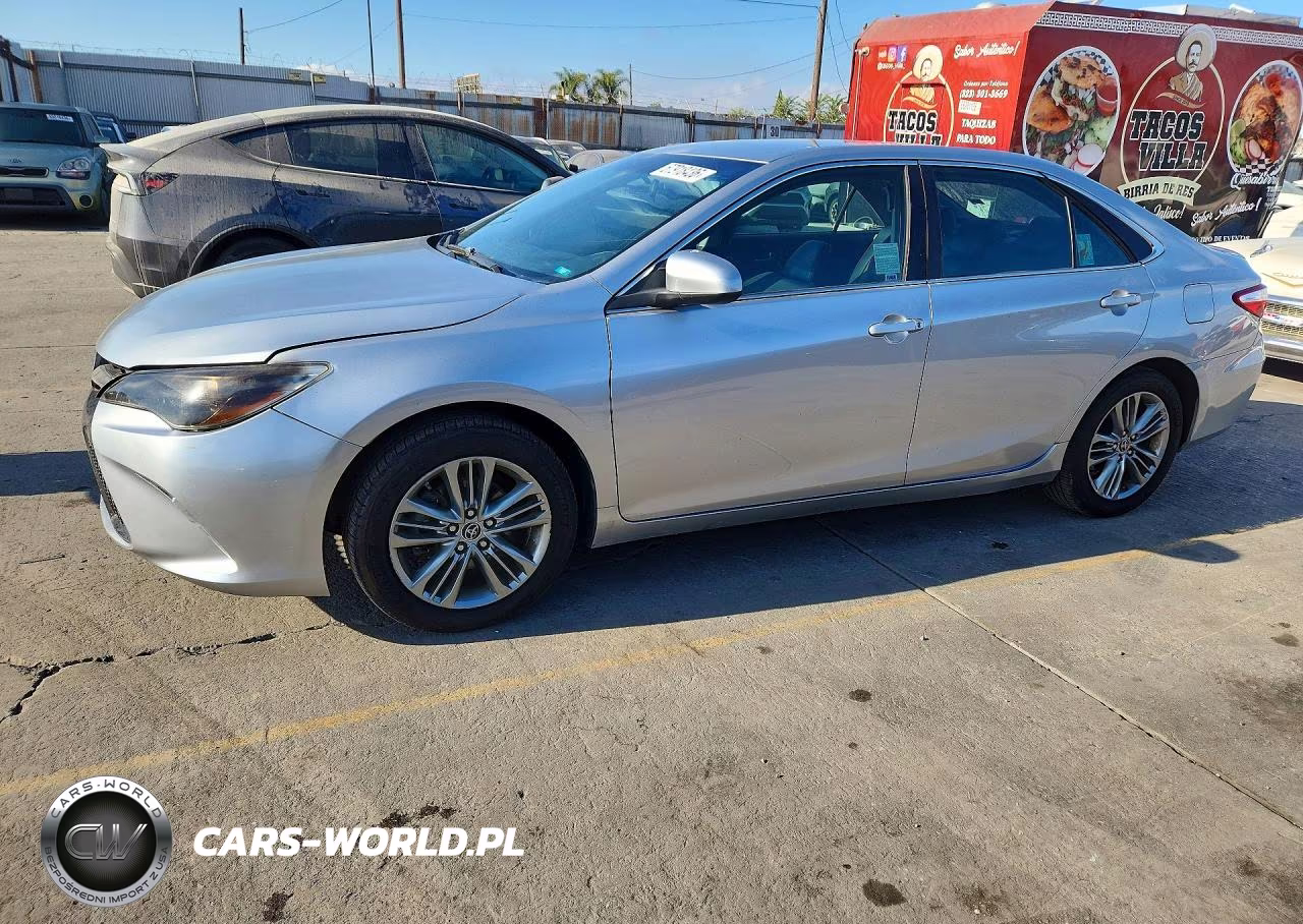 2015 Toyota Camry Se – zdjęcie 1 z 12