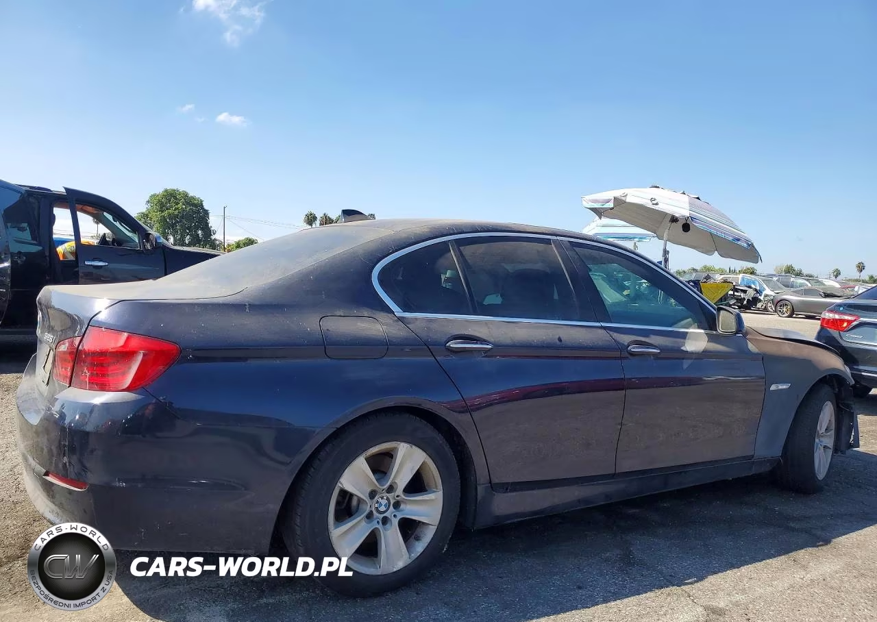 2013 BMW 528 I VIN:WBAXG5C57DDY32185 - 3