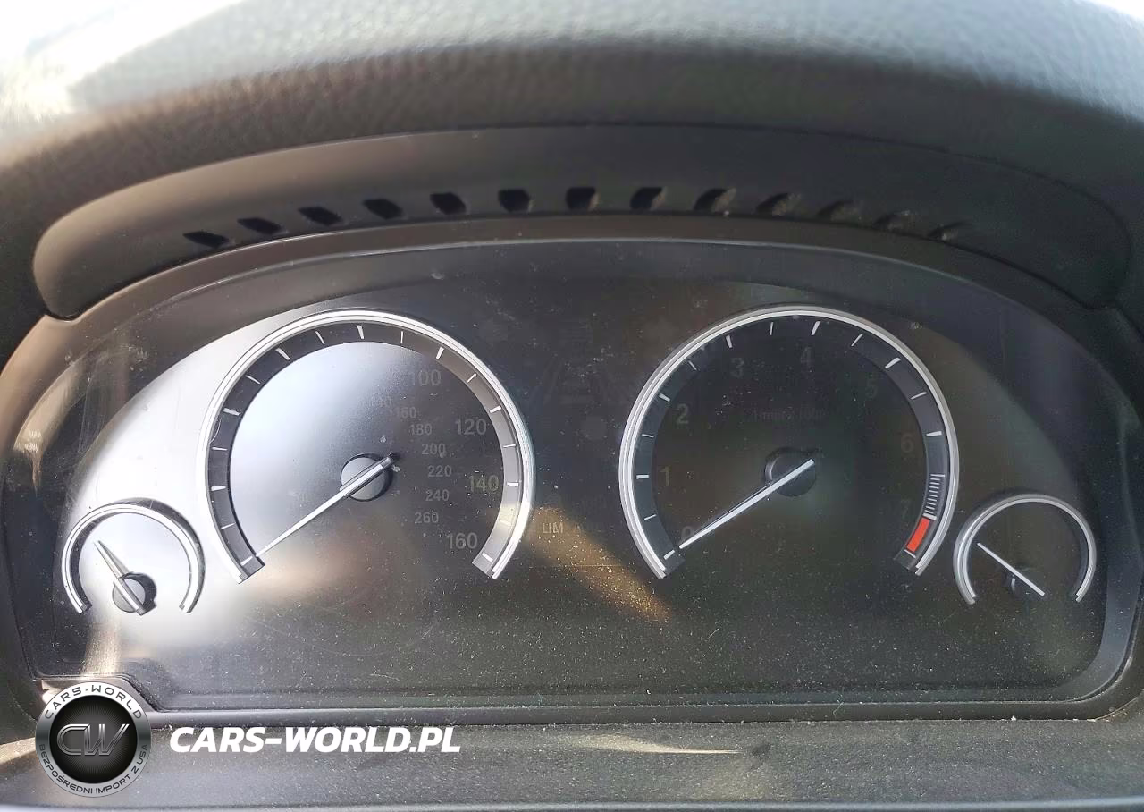 2013 BMW 528 I VIN:WBAXG5C57DDY32185 - 9