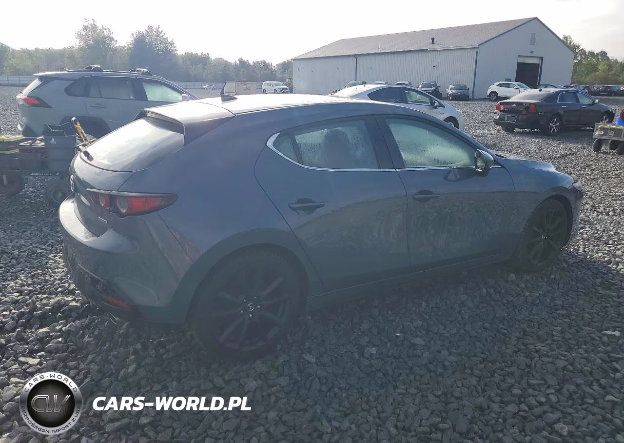 2020 Mazda 3 Premium VIN:JM1BPBNM4L1174132 - 3