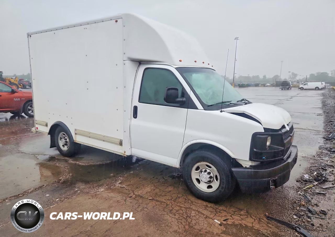 2017 Chevrolet Express Delivery Truck VIN:1GB0GRFG6H1124949 - 4