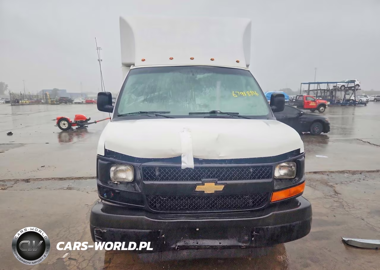 2017 Chevrolet Express Delivery Truck VIN:1GB0GRFG6H1124949 - 5