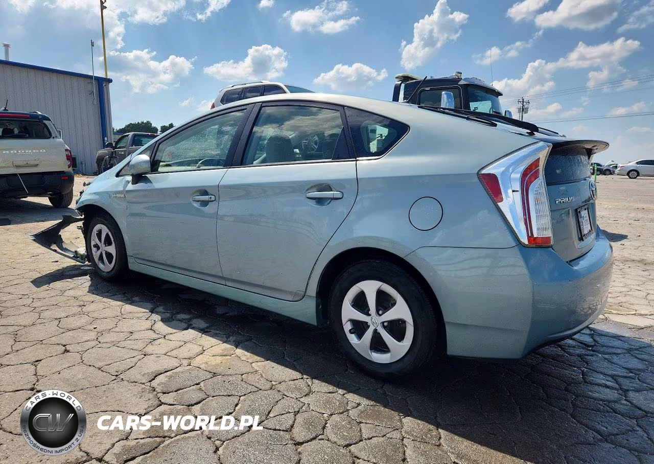 2014 Toyota Prius Two VIN:JTDKN3DU4E1824237 - 2
