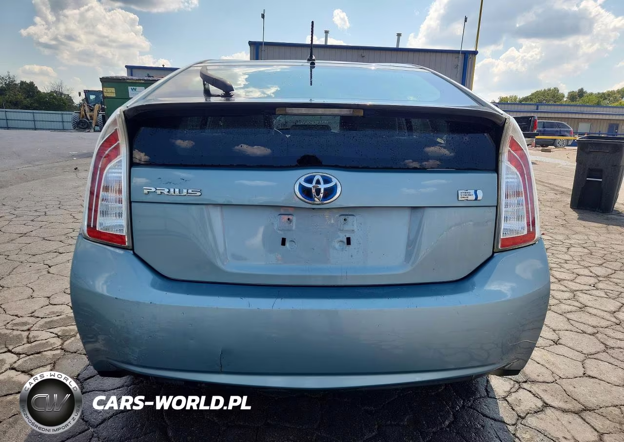 2014 Toyota Prius Two VIN:JTDKN3DU4E1824237 - 6