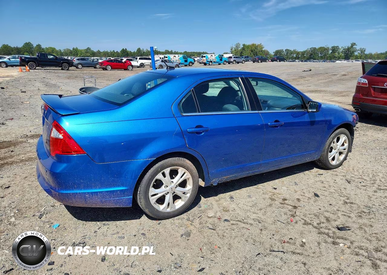 2012 Ford Fusion Se VIN:3FAHP0HA2CR103653 - 3
