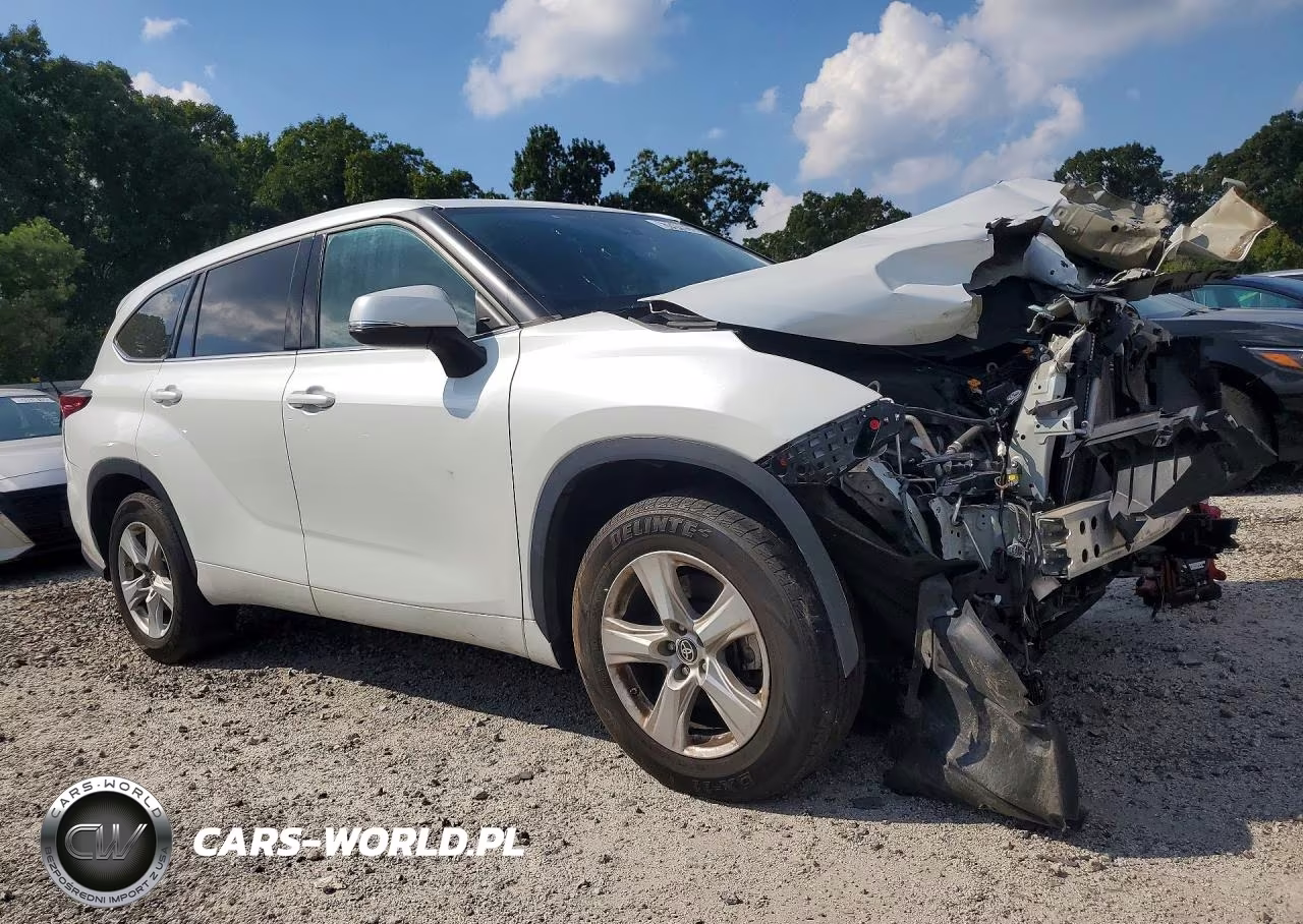 2022 Toyota Highlander Le VIN:5TDZZRAH6NS543587 - 4