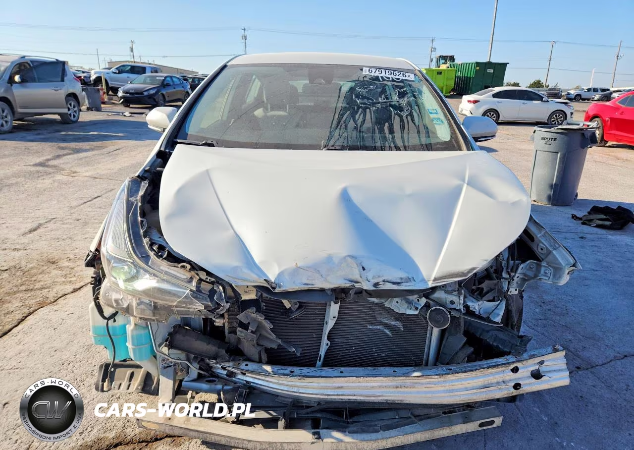 2019 Toyota Prius Le VIN:JTDKARFU2K3079080 - 5