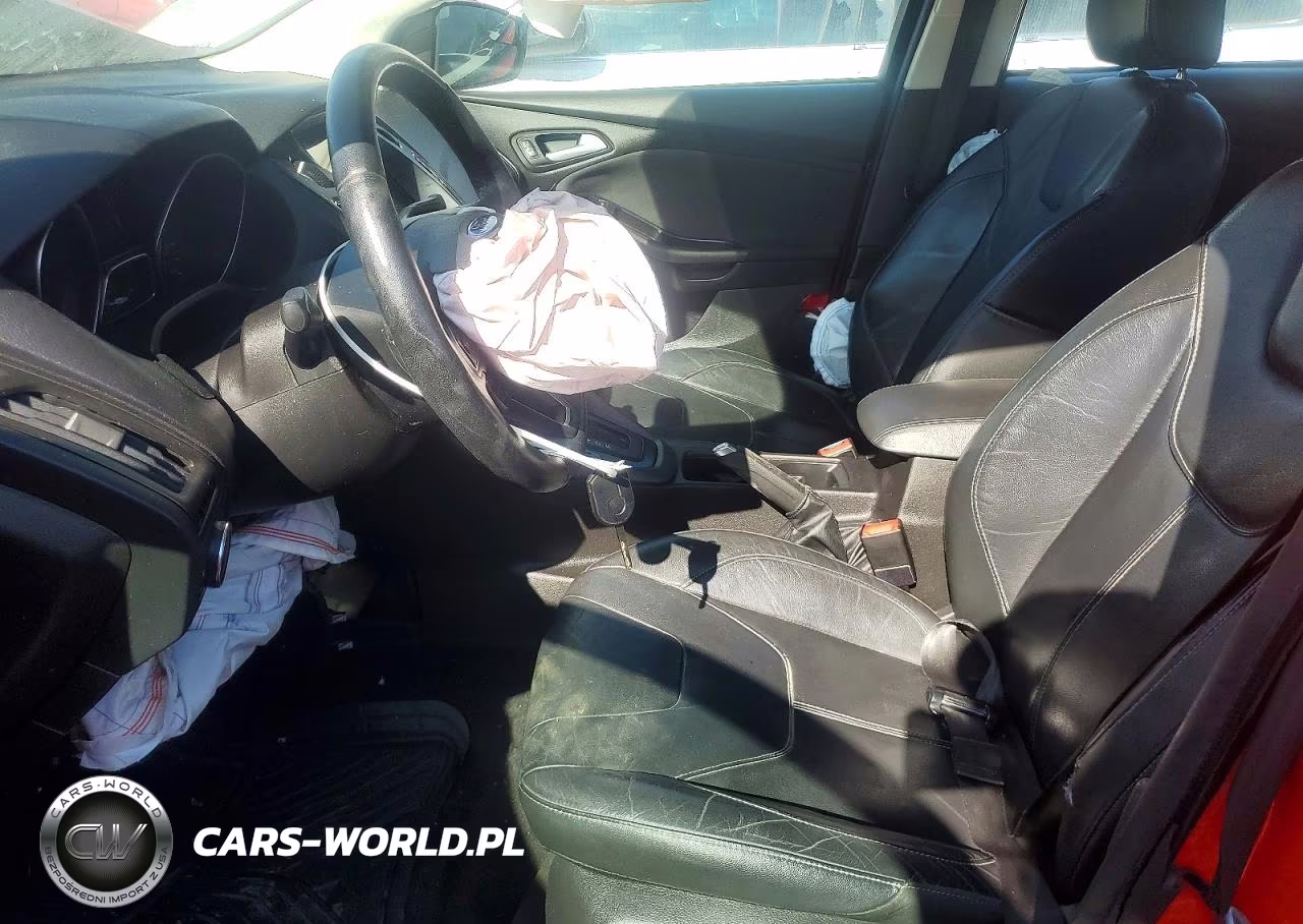 2016 Ford Focus Se VIN:1FADP3F24GL329953 - 7