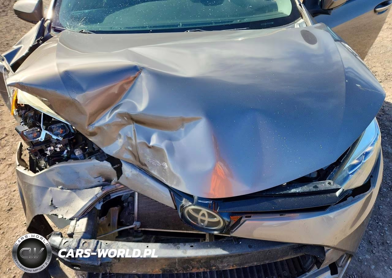 2018 Toyota Corolla L VIN:5YFBURHE6JP825632 - 11