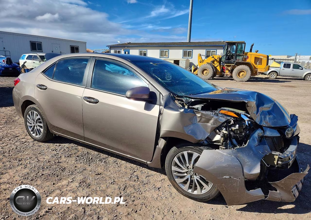 2018 Toyota Corolla L VIN:5YFBURHE6JP825632 - 4