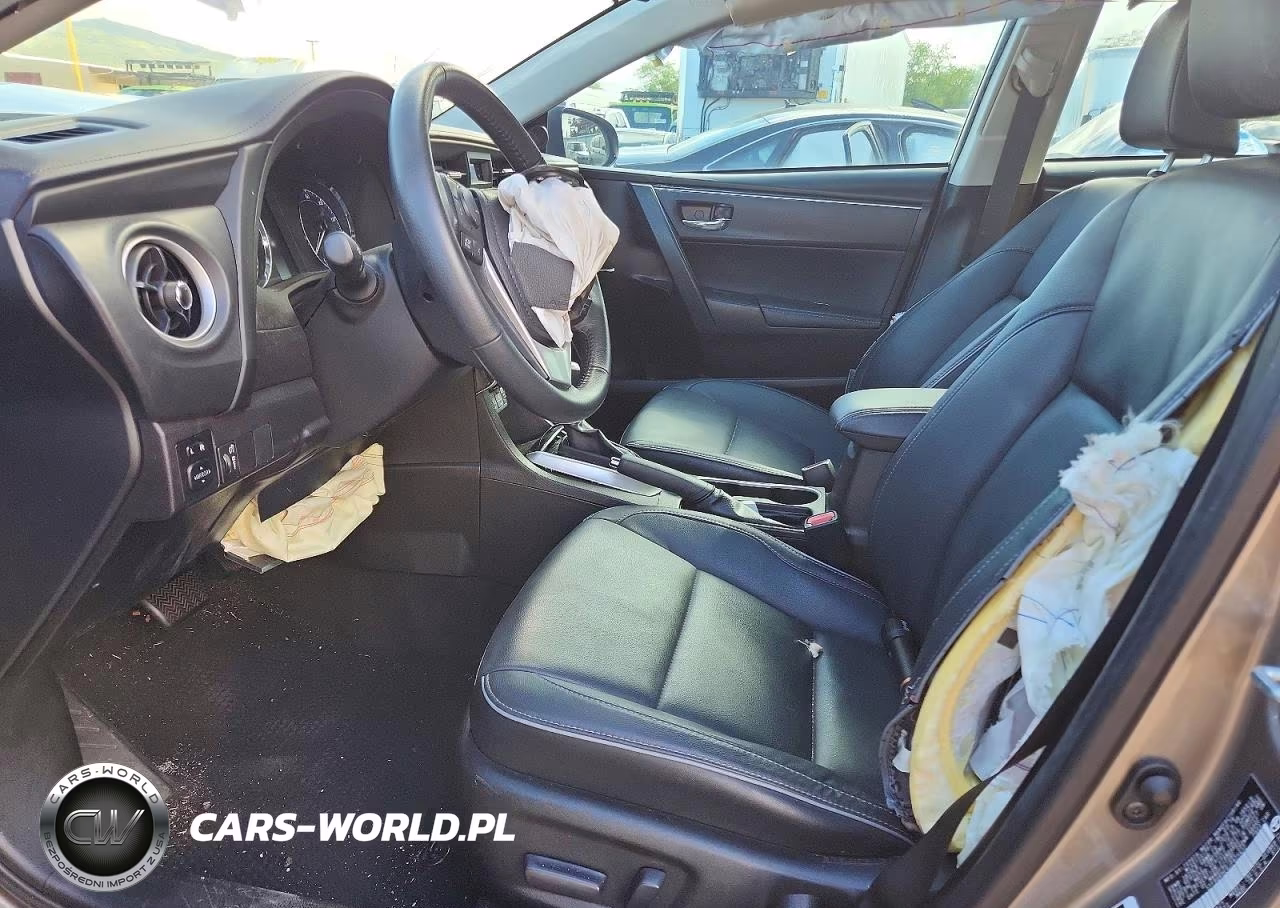 2018 Toyota Corolla L VIN:5YFBURHE6JP825632 - 7