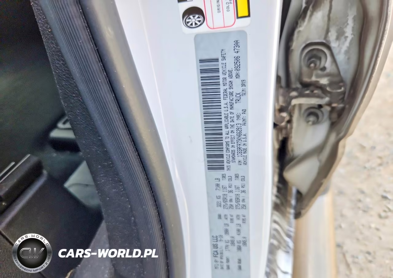 2019 Ram 1500 Laramie VIN:1C6SRFRT5KN662913 - 12