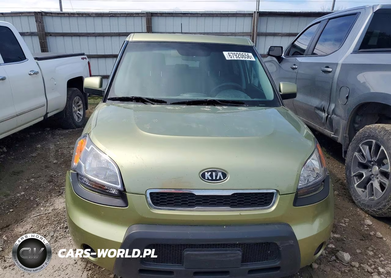 2011 Kia Soul + VIN:KNDJT2A2XB7237063 - 5