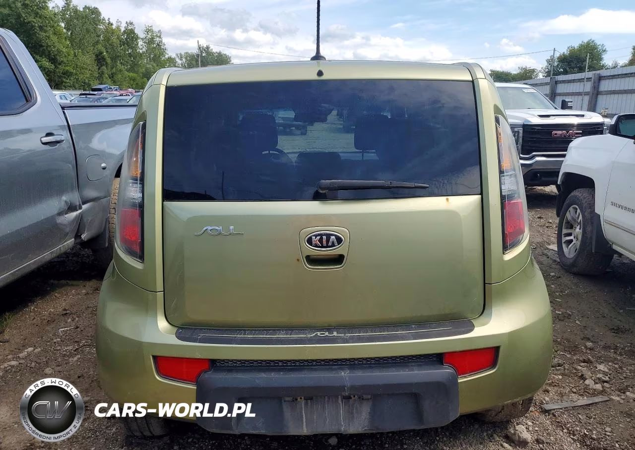 2011 Kia Soul + VIN:KNDJT2A2XB7237063 - 6