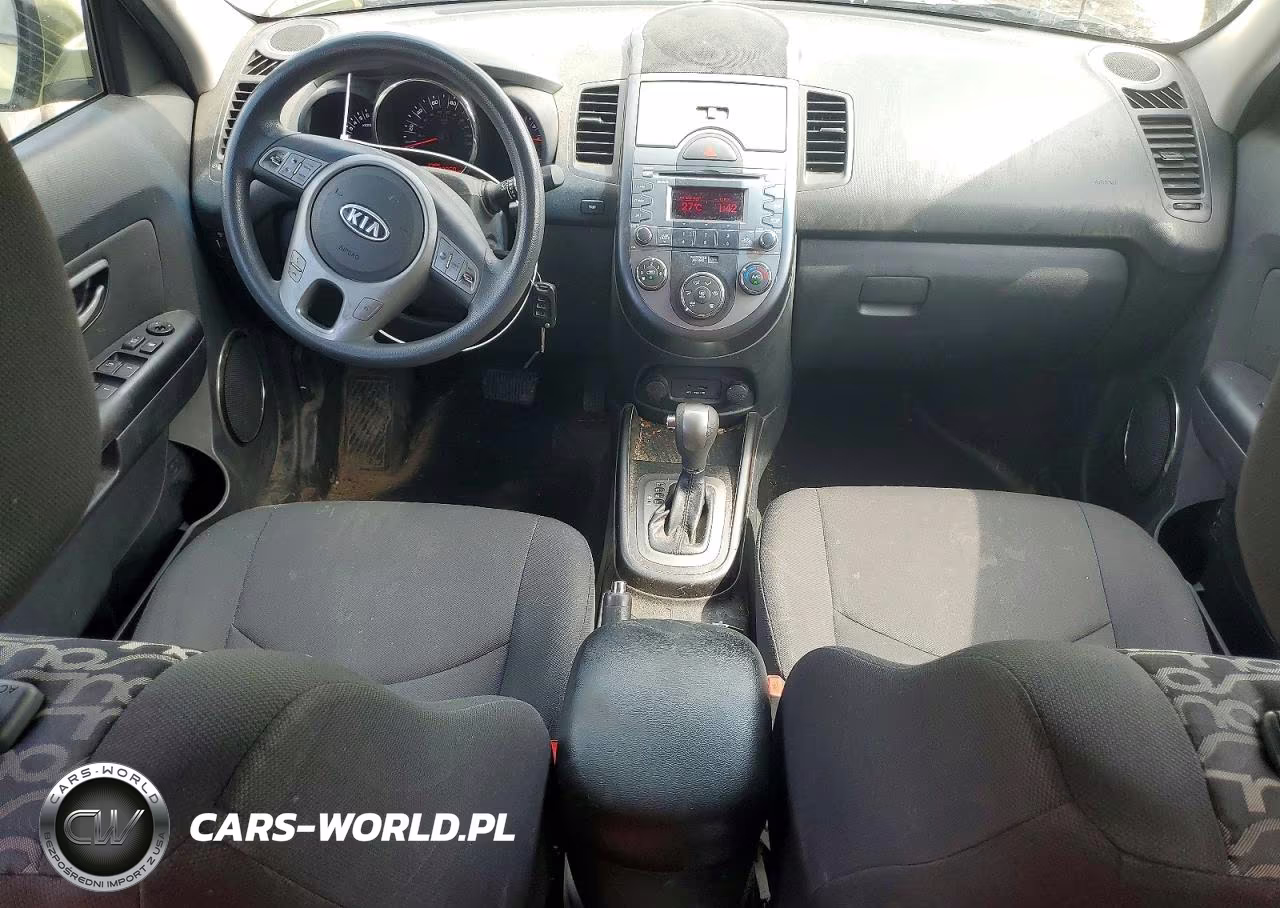 2011 Kia Soul + VIN:KNDJT2A2XB7237063 - 8