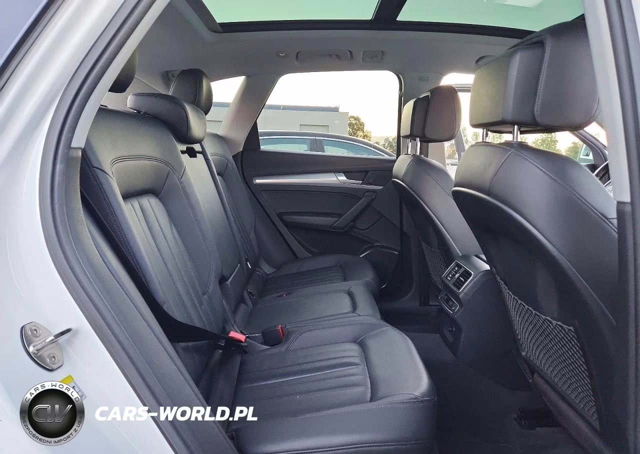 2018 Audi Q5 Premium Plus VIN:WA1BNAFY2J2208443 - 10