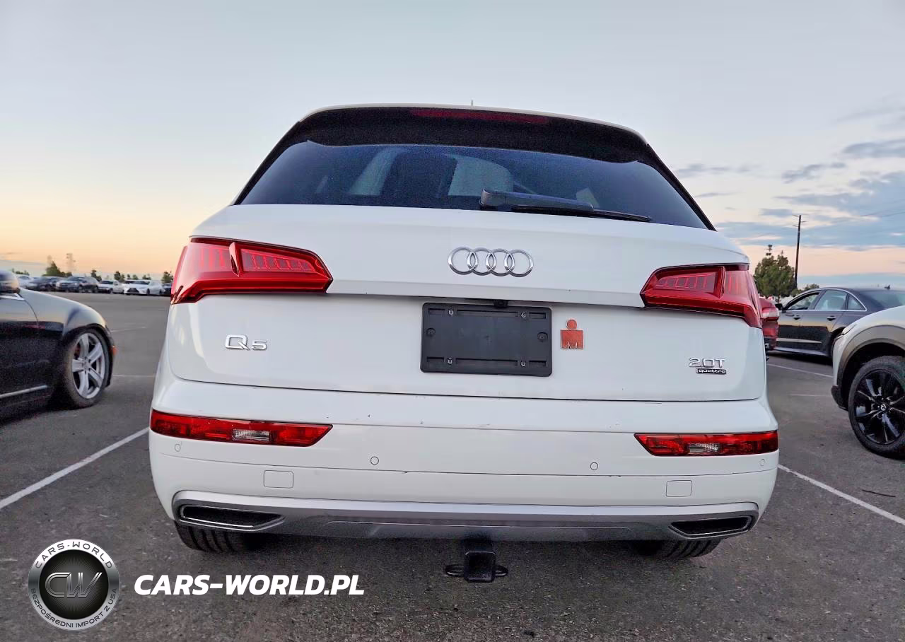 2018 Audi Q5 Premium Plus VIN:WA1BNAFY2J2208443 - 6