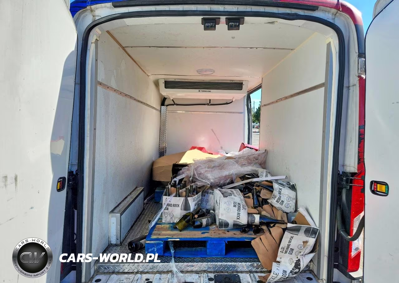 2024 Ford Transit T-250 VIN:1FTBR1C89RKA17791 - 10