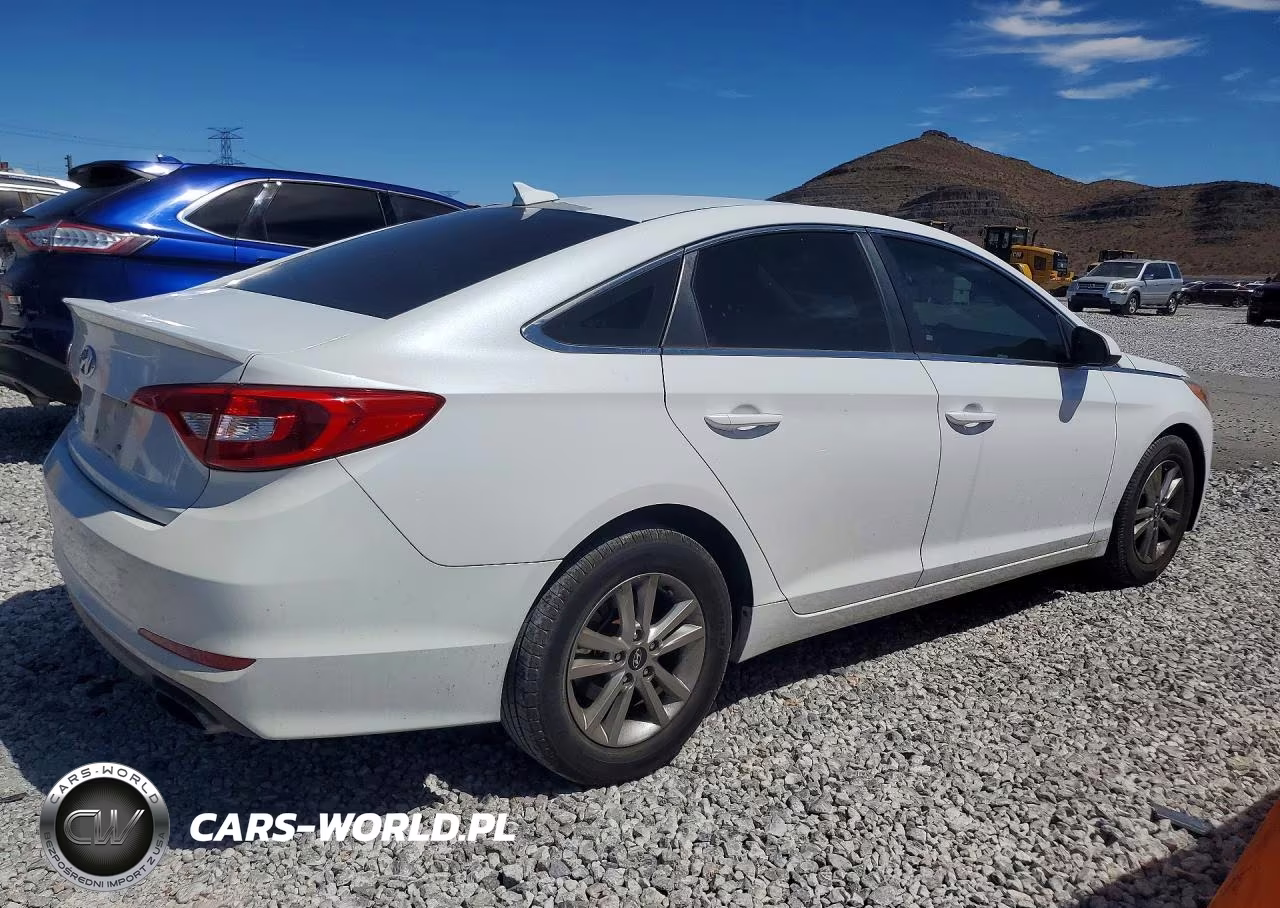 2016 Hyundai Sonata Se VIN:5NPE24AFXGH329814 - 3
