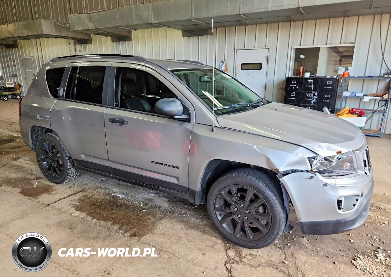 2014 Jeep Compass Sport VIN:1C4NJCBA9ED819440 - 4