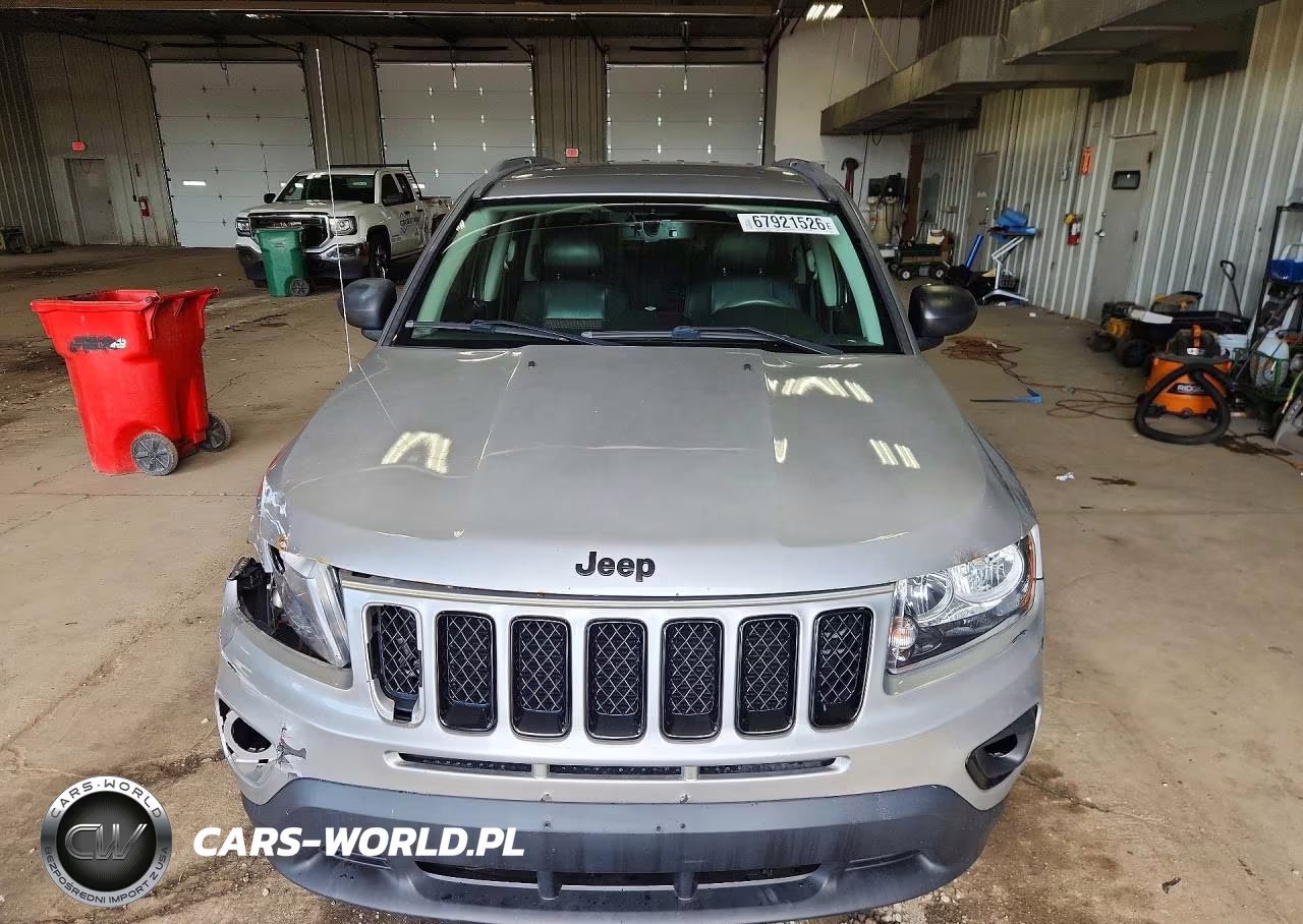 2014 Jeep Compass Sport VIN:1C4NJCBA9ED819440 - 5