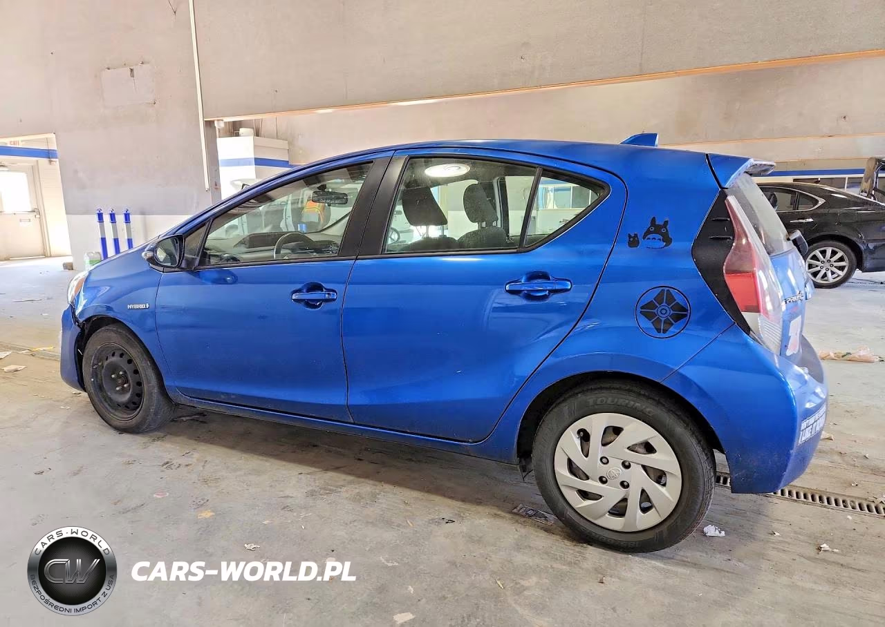 2016 Toyota Prius C Three VIN:JTDKDTB39G1128926 - 2