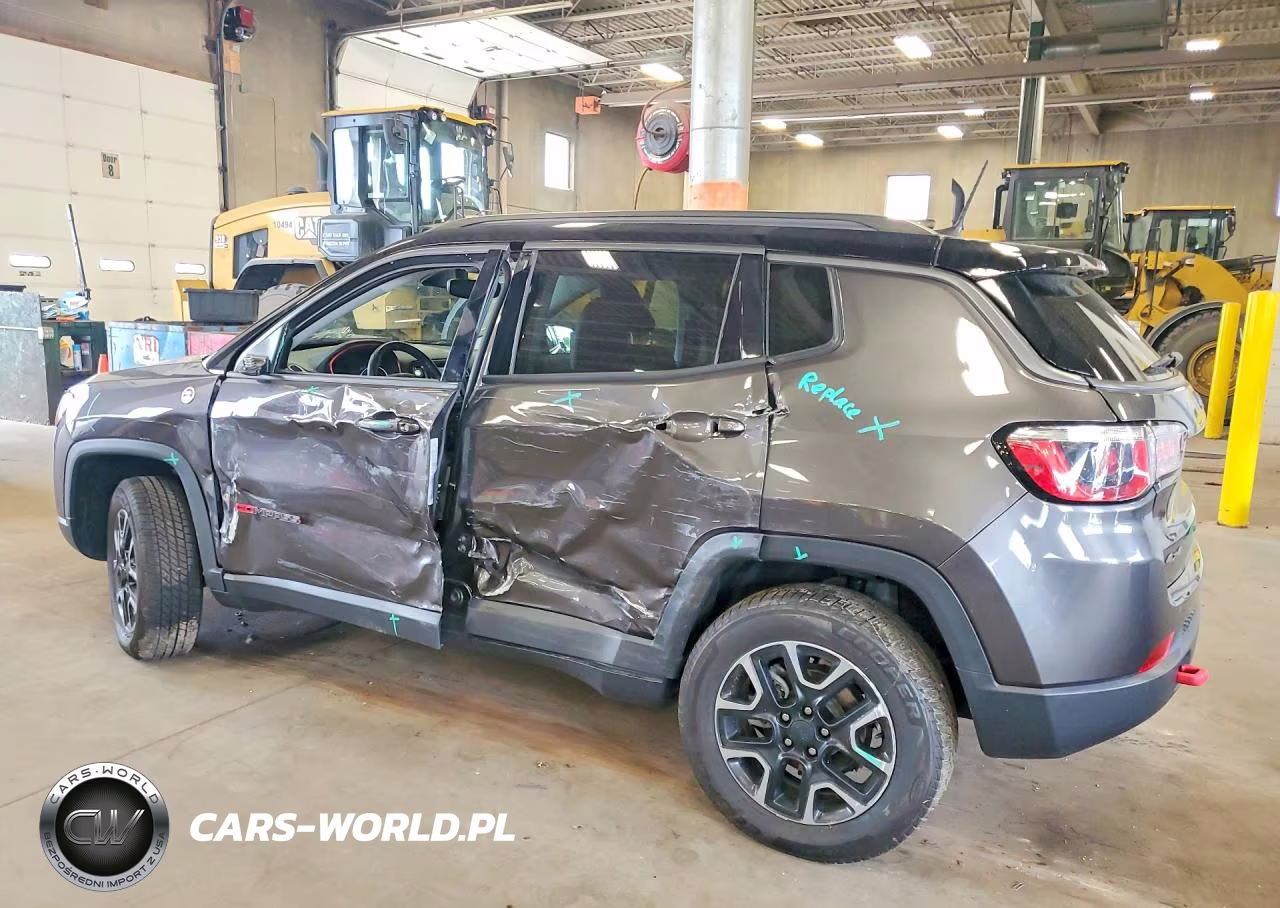 2019 Jeep Compass Trailhawk VIN:3C4NJDDB5KT690114 - 2