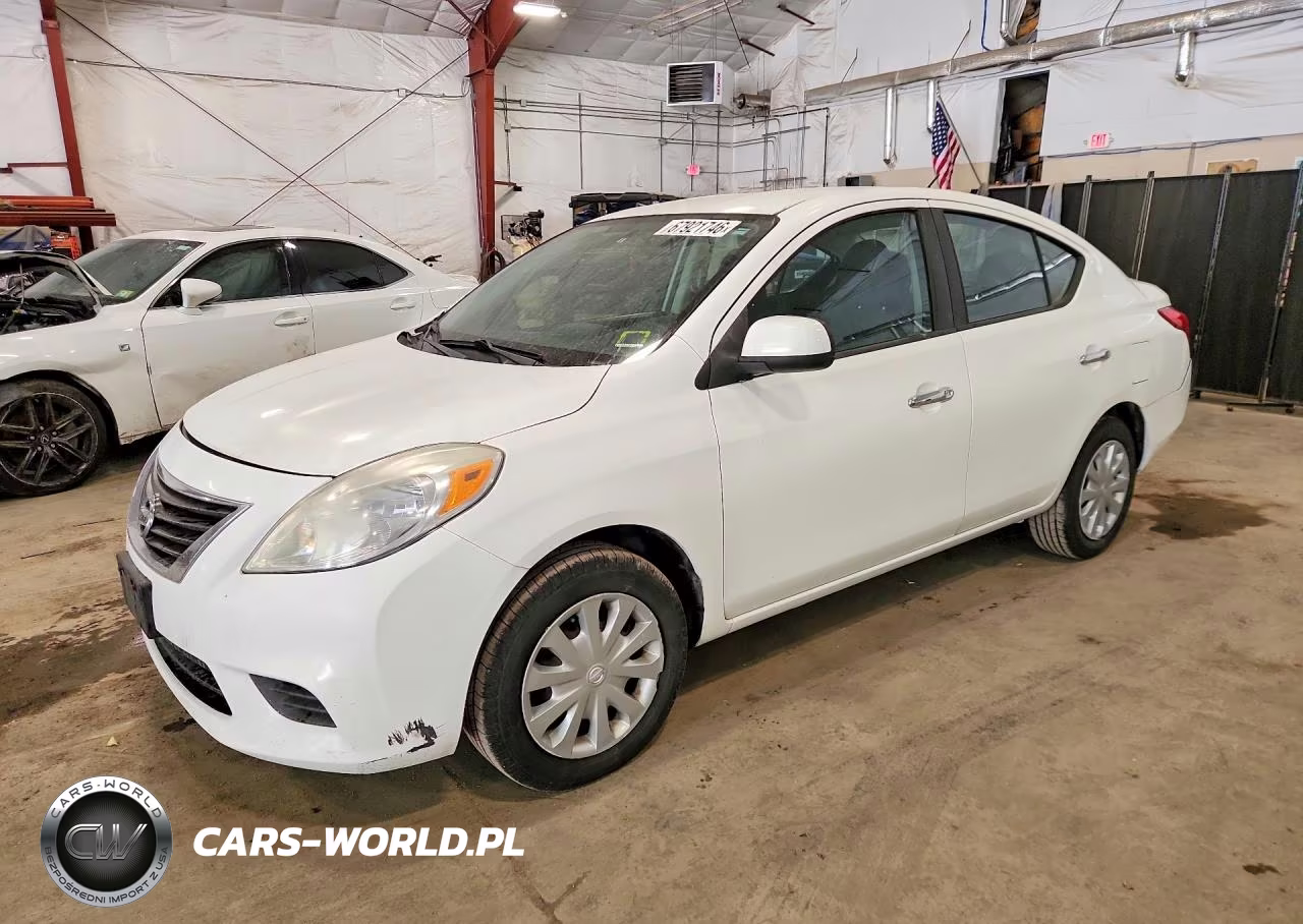 2012 Nissan Versa 1.6 S
