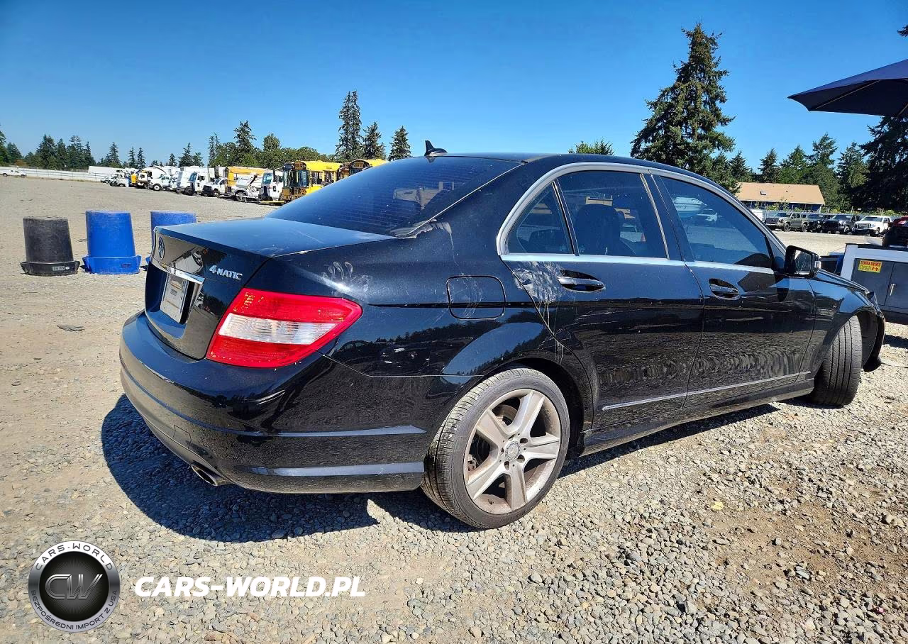 2011 Mercedes-Benz C 300 4Matic VIN:WDDGF8BB6BR163928 - 3