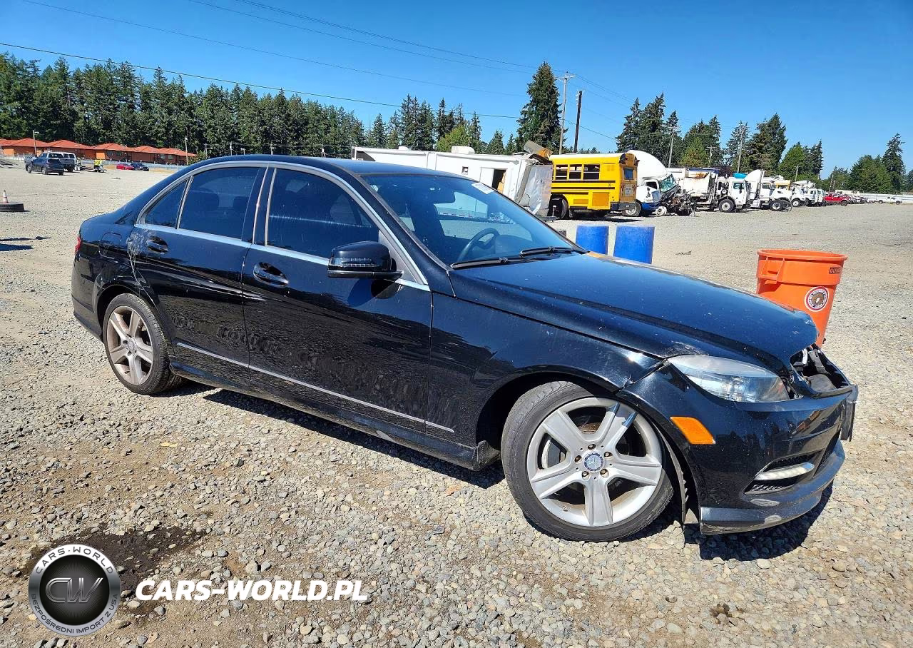 2011 Mercedes-Benz C 300 4Matic VIN:WDDGF8BB6BR163928 - 4